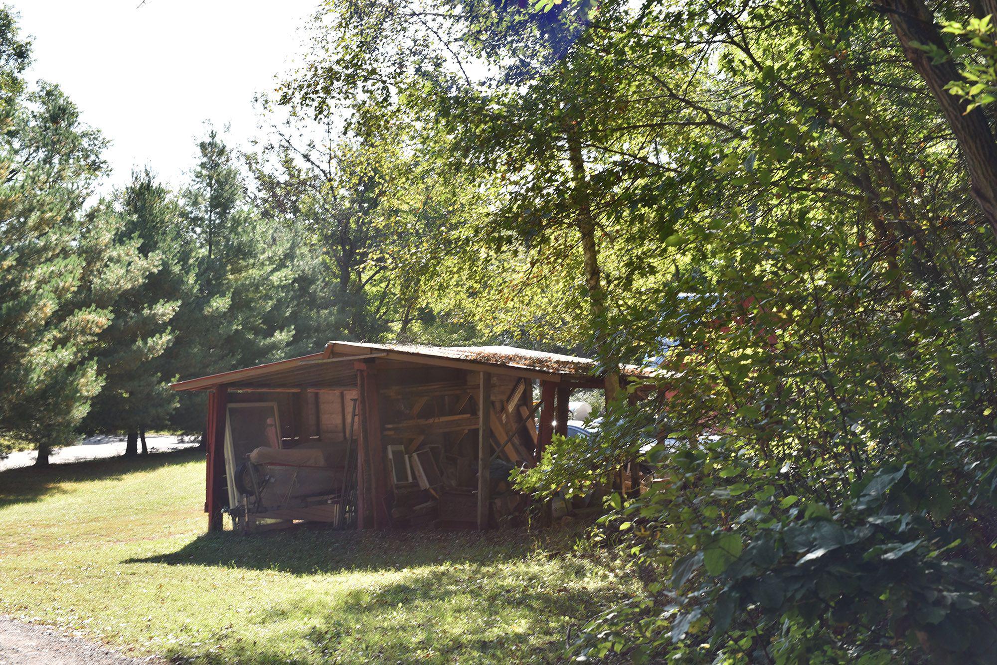 image for This Indie Folk Song Has Roots in Ashland and Paris (FFO Ray LaMontagne). - Krister Axel: Weightless Heart