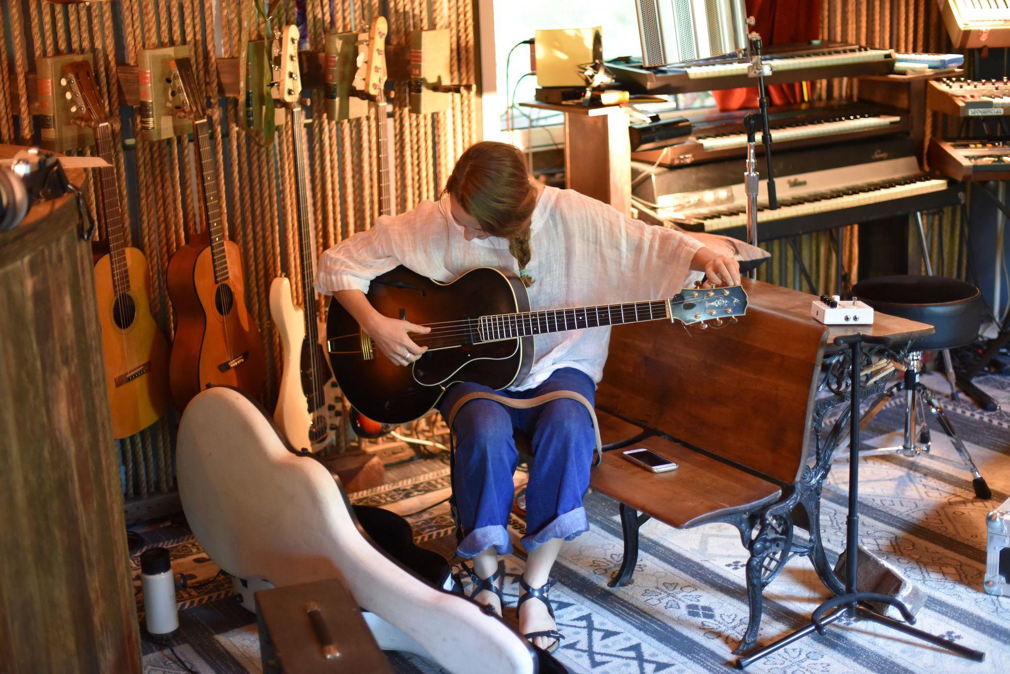 image for This Indie Folk Song Has Roots in Ashland and Paris (FFO Ray LaMontagne). - Krister Axel: Weightless Heart