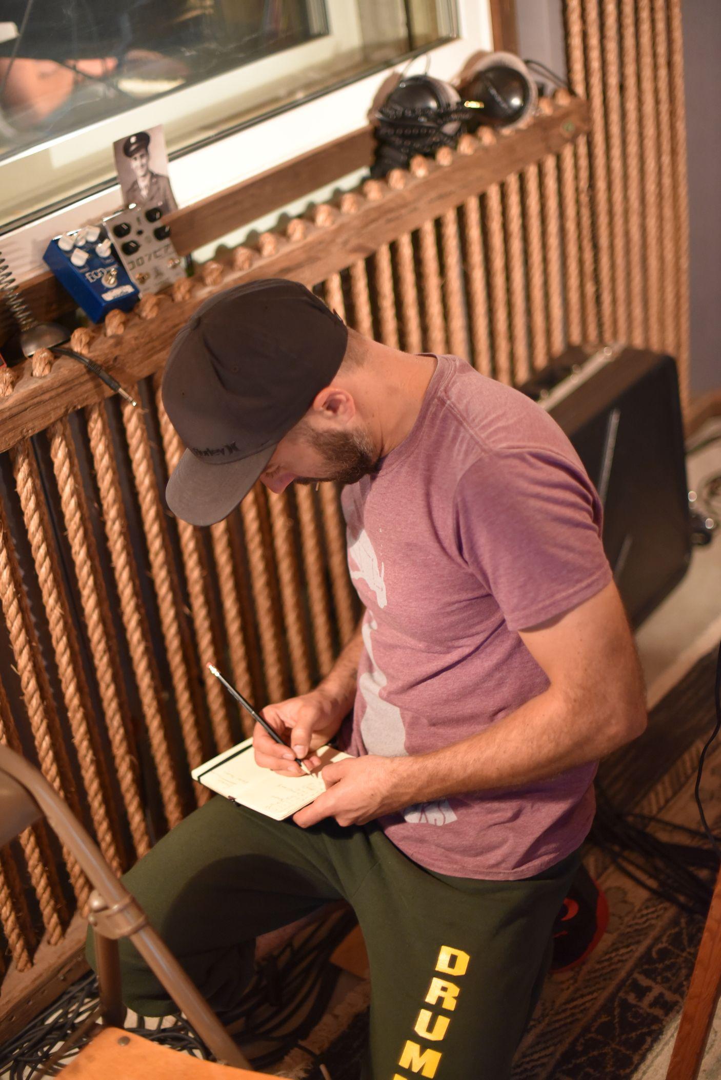 image for This Indie Folk Song Has Roots in Ashland and Paris (FFO Ray LaMontagne). - Krister Axel: Weightless Heart