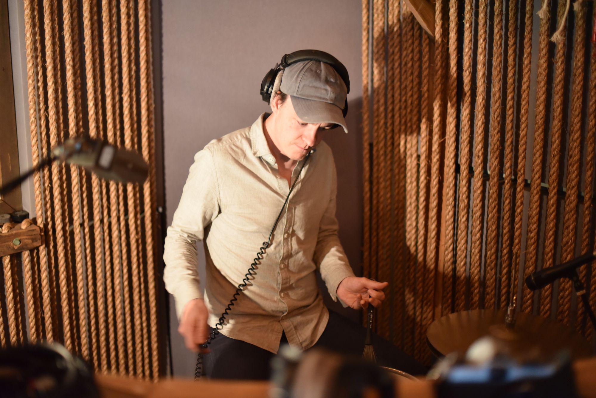 image for This Indie Folk Song Has Roots in Ashland and Paris (FFO Ray LaMontagne). - Krister Axel: Weightless Heart