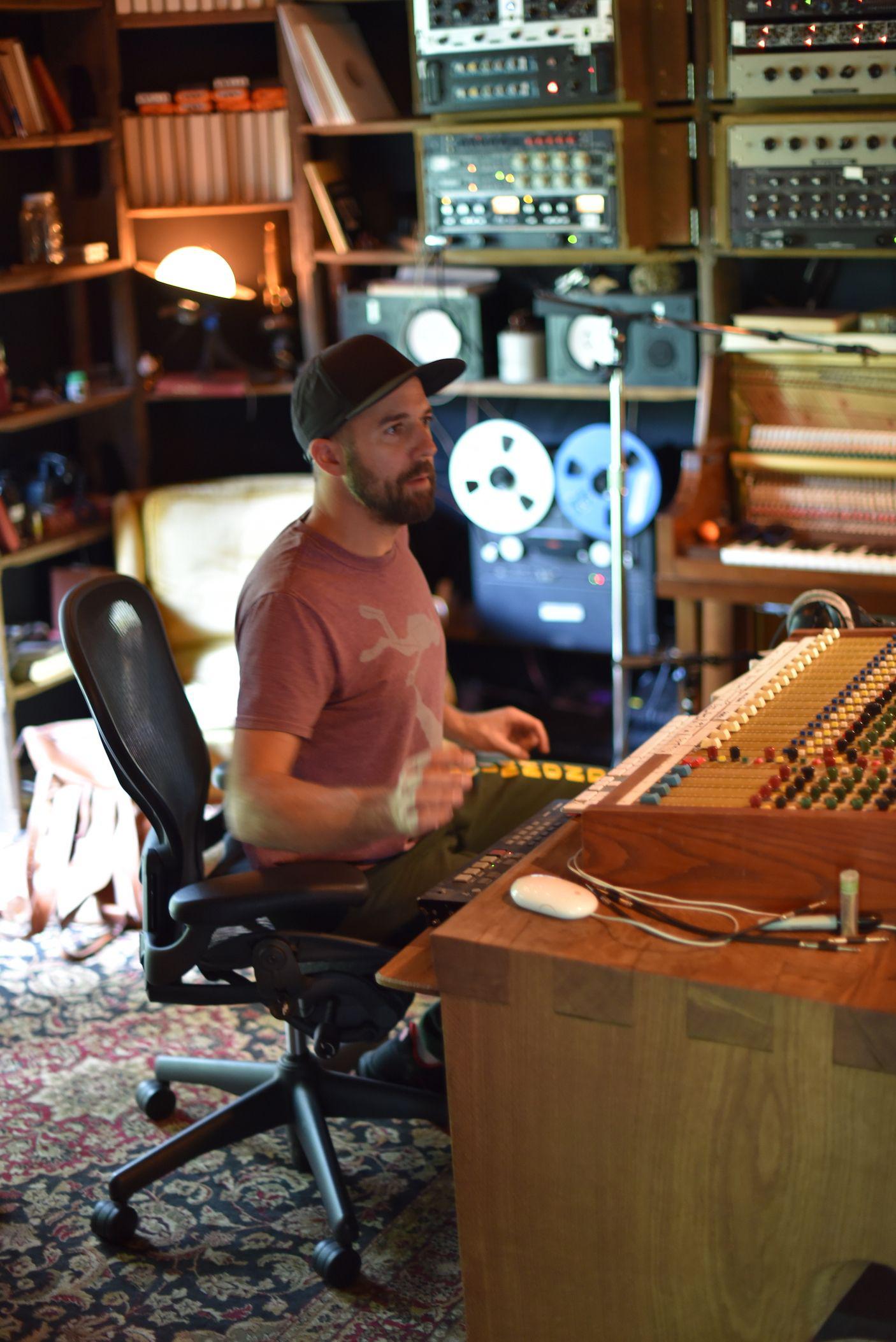 image for This Indie Folk Song Has Roots in Ashland and Paris (FFO Ray LaMontagne). - Krister Axel: Weightless Heart