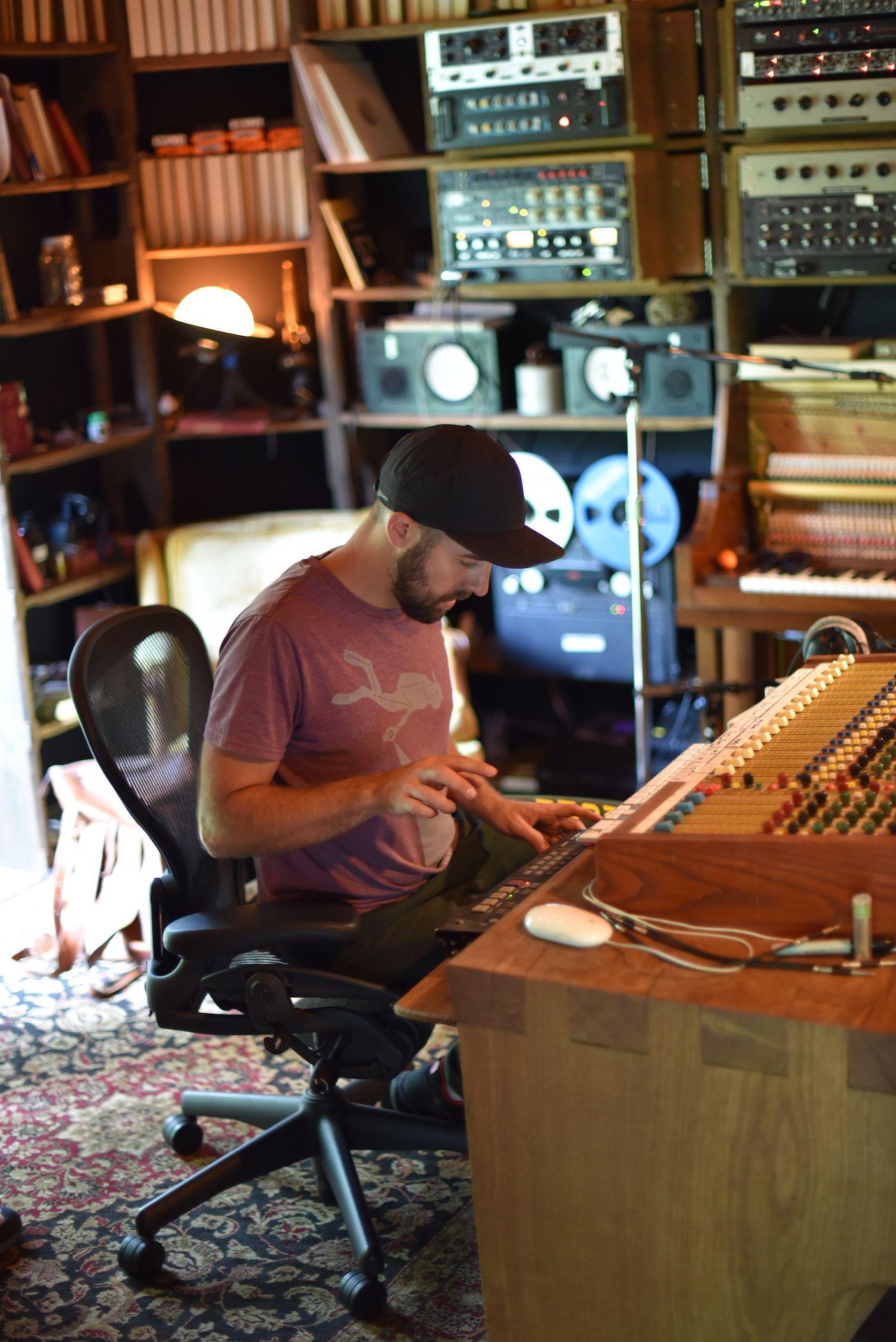 image for This Indie Folk Song Has Roots in Ashland and Paris (FFO Ray LaMontagne). - Krister Axel: Weightless Heart