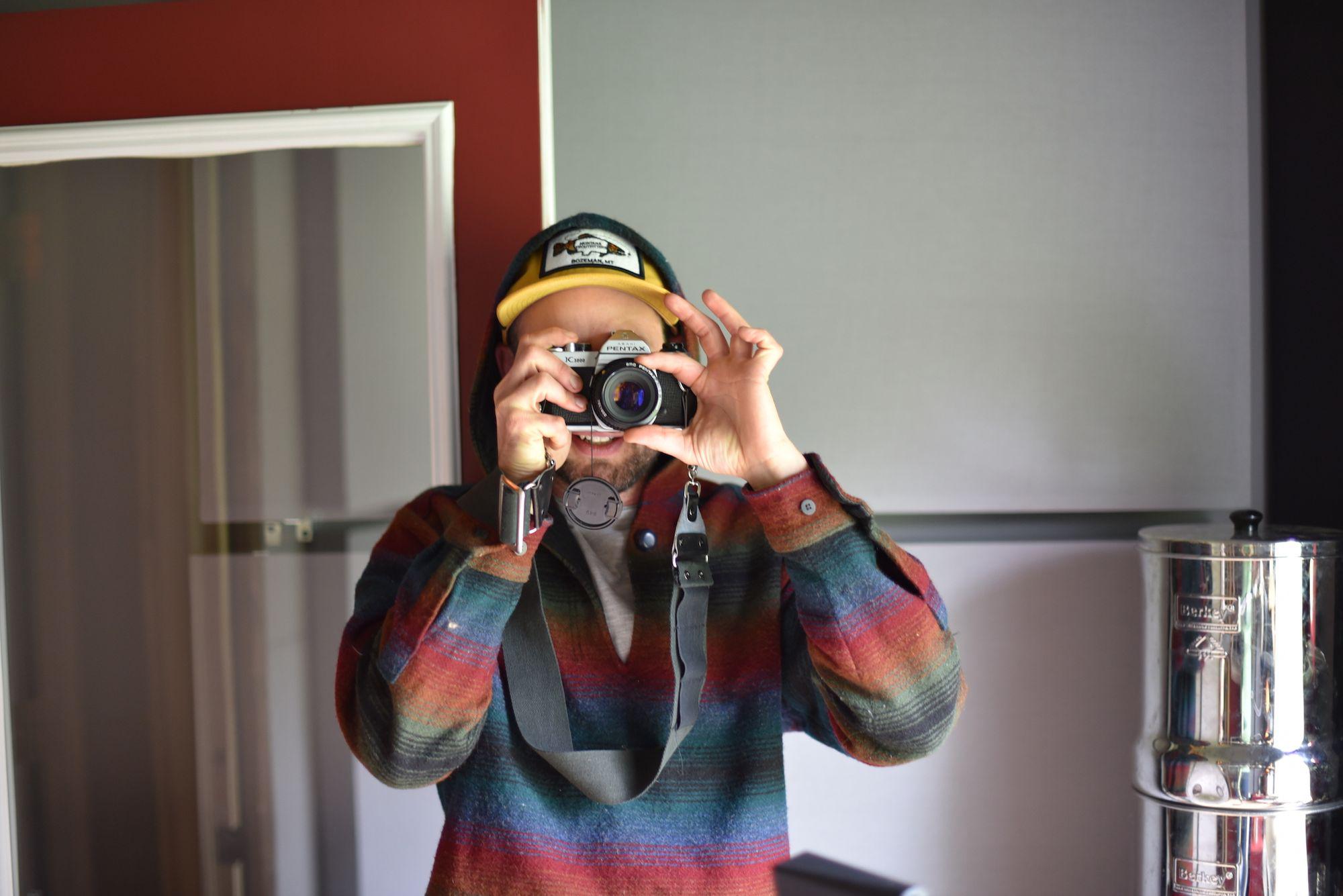 image for This Indie Folk Song Has Roots in Ashland and Paris (FFO Ray LaMontagne). - Krister Axel: Weightless Heart