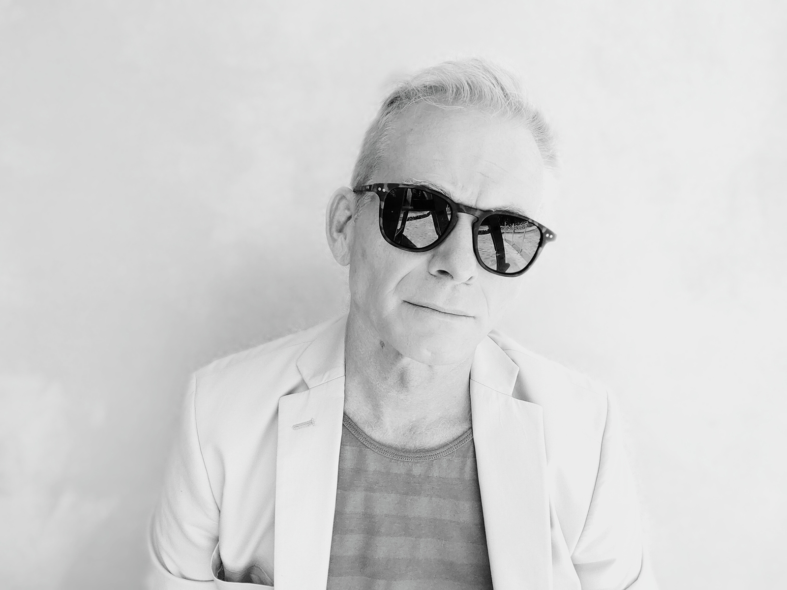 Perth Songwriter Teams Up with Soundbaker Studios. - Chalkie: Superfan