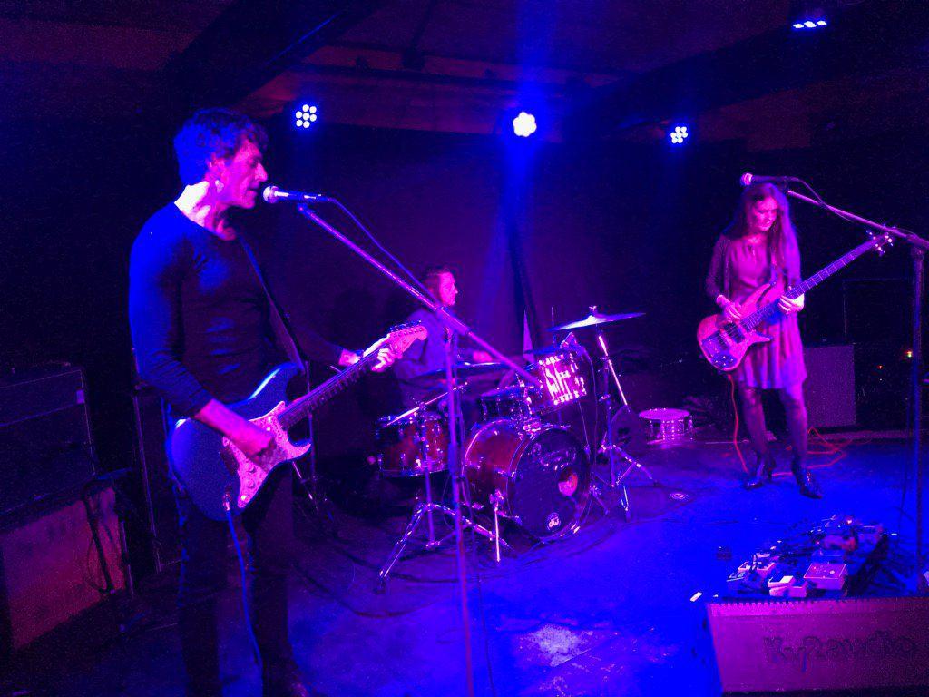 Indie Noise Rock from New Zealand. - Charcoal Burners: The Verlaines and Husker Du
