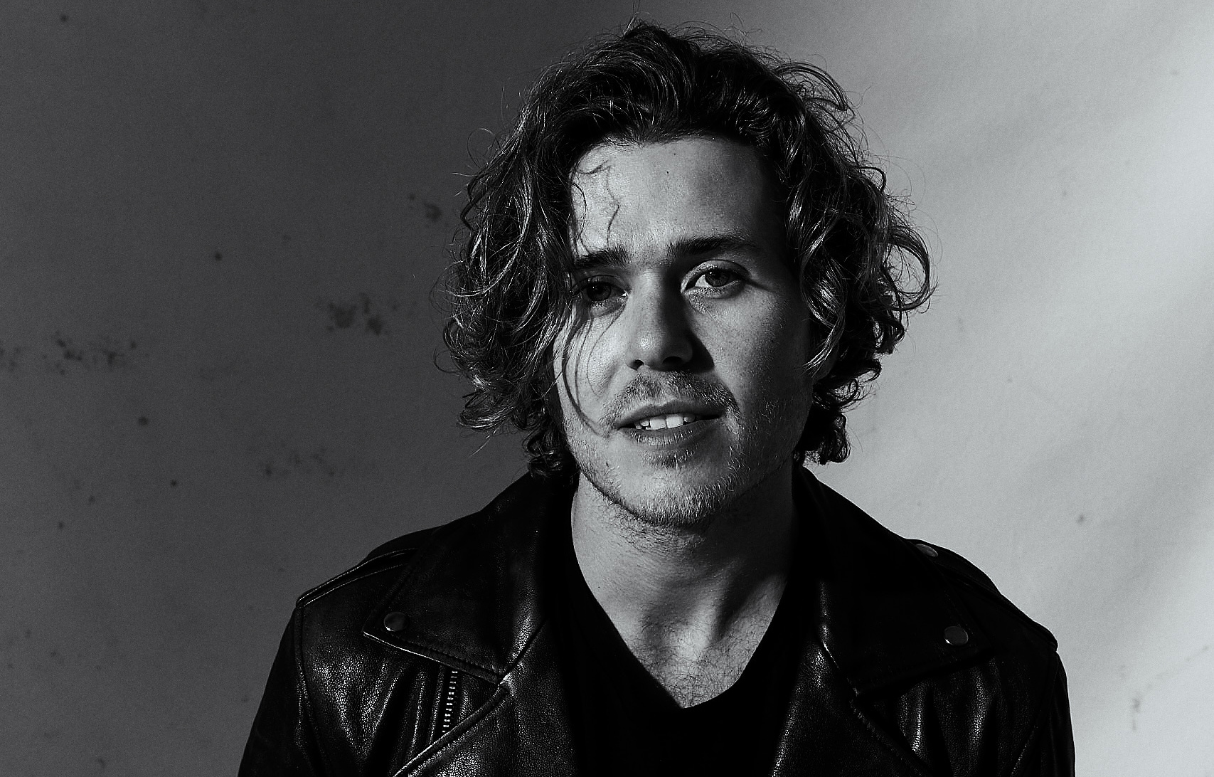 Break the Ties that Keep On Tanglin. - Listen to this Roots Driven Single from Christian Lopez