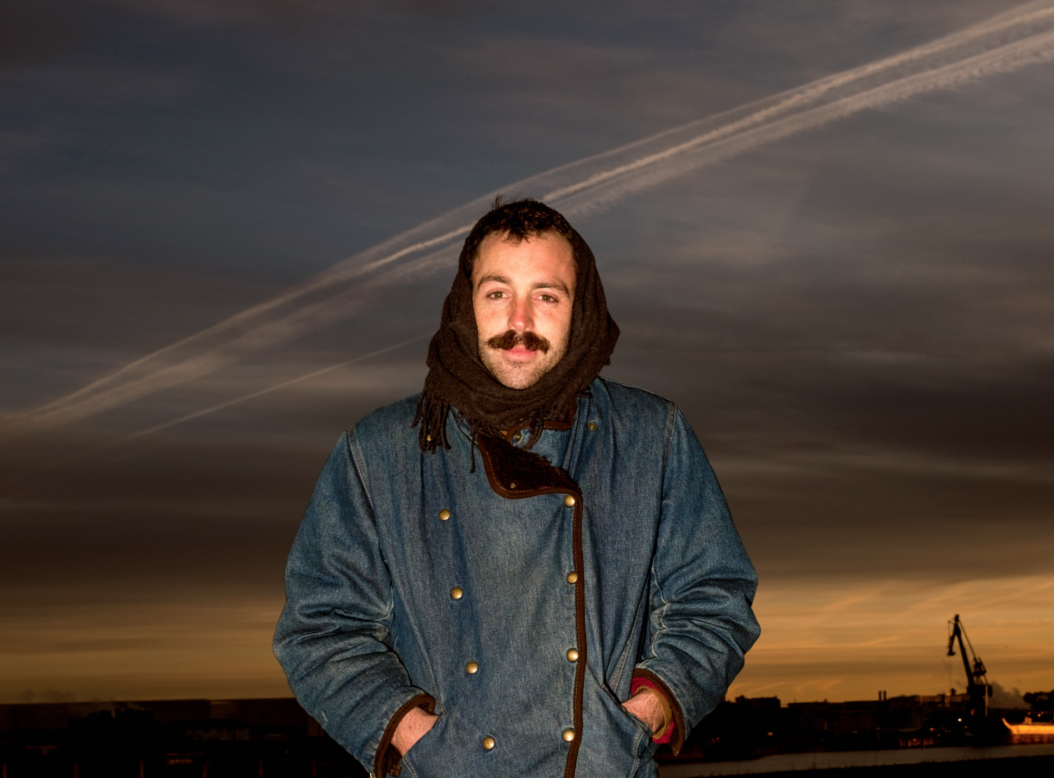 Californian Songwriter Now Living in Paris Sings Tribute to his Mother by Adoption. - Dylan Cox: Flying Martha