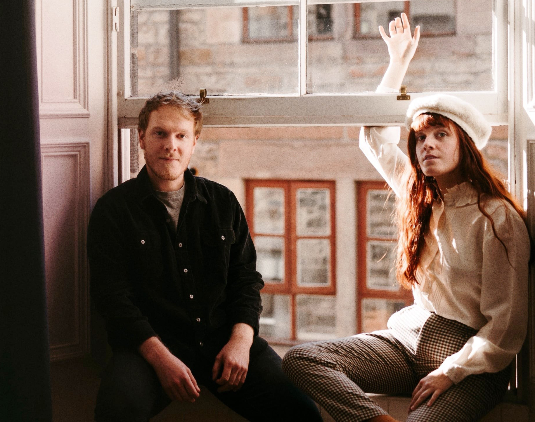 French Duo Combines Folk Pop with Art Rock. - Black Lilys: Invisible Strings