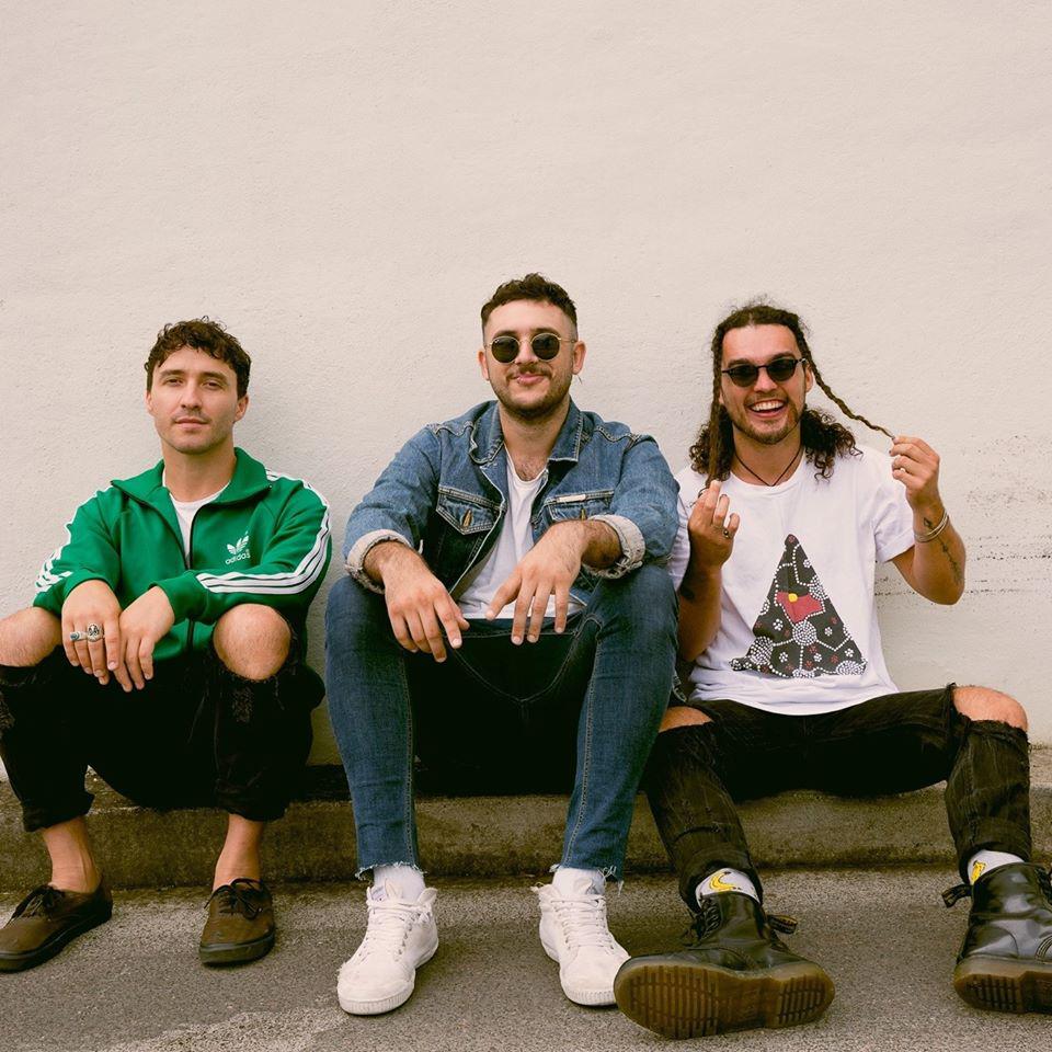 Smooth Alt RnB from Sydney. - Gold Member: Stay On