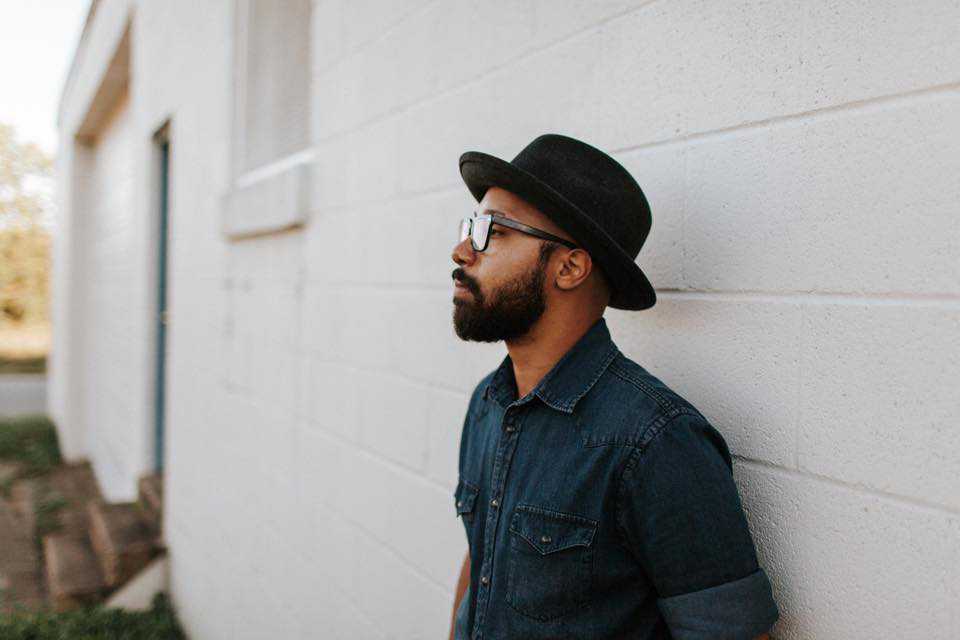 Indie Folk from Nashville. - Listen to Joel Levi: Wanna Be Somebody Else