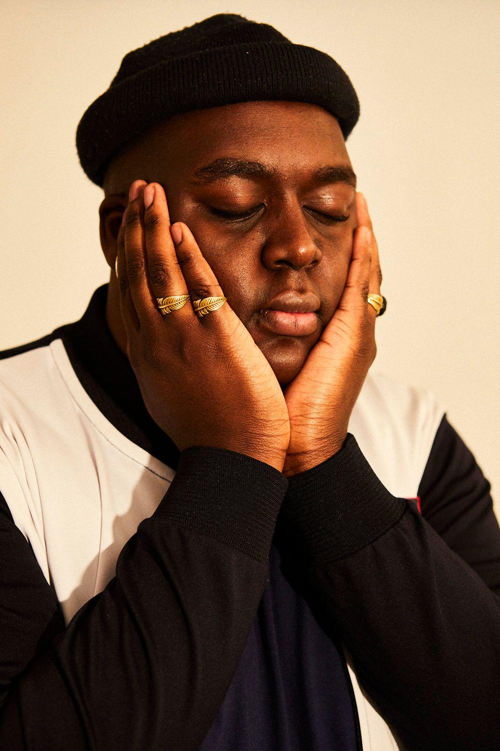 Indie Soul-Pop from the UK. - Jordan Mackampa: Parachutes (music video)