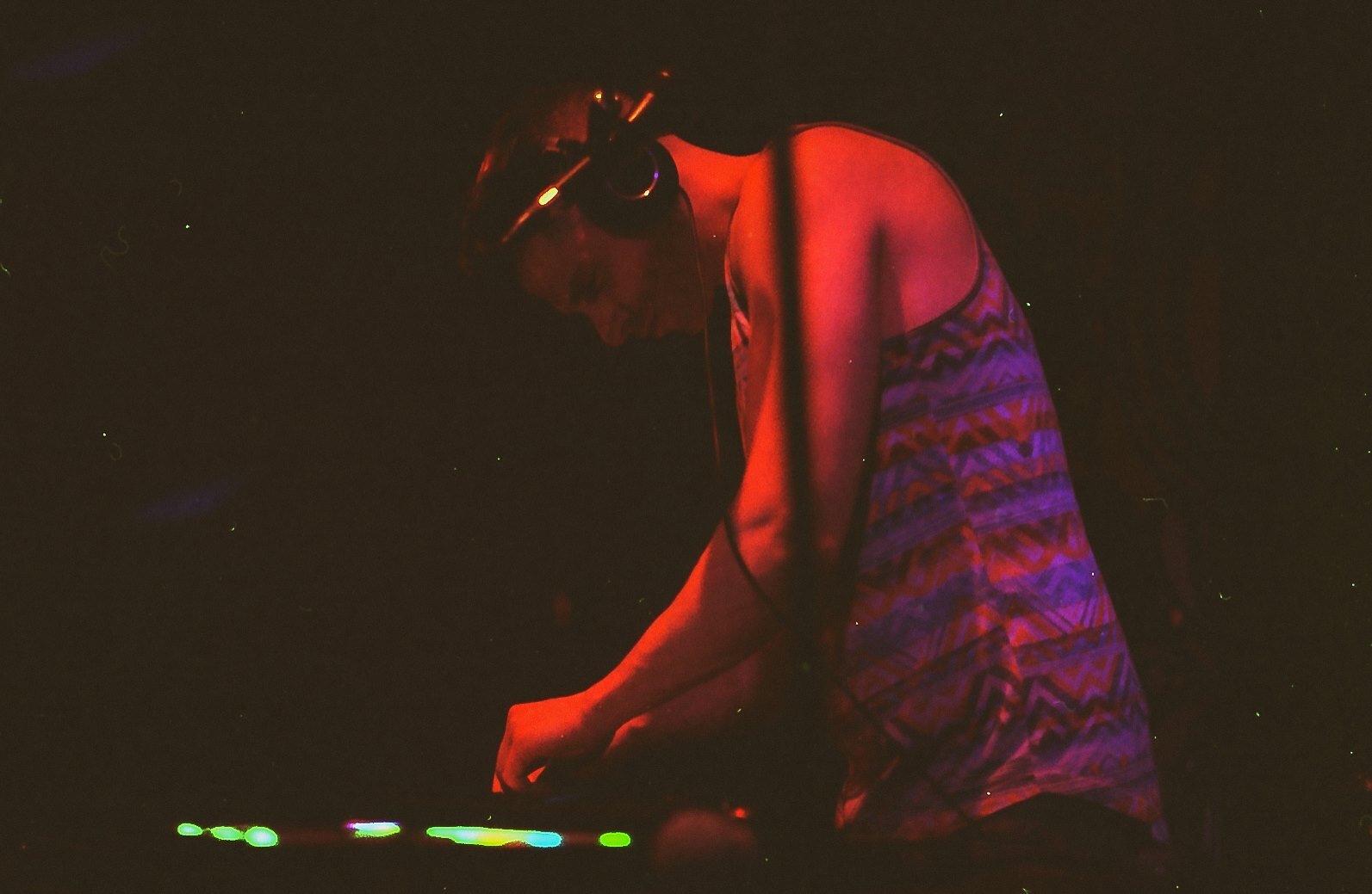 Writer Producer Digs Deep for Chill New Pop Release. - Joshua Worden: Alright
