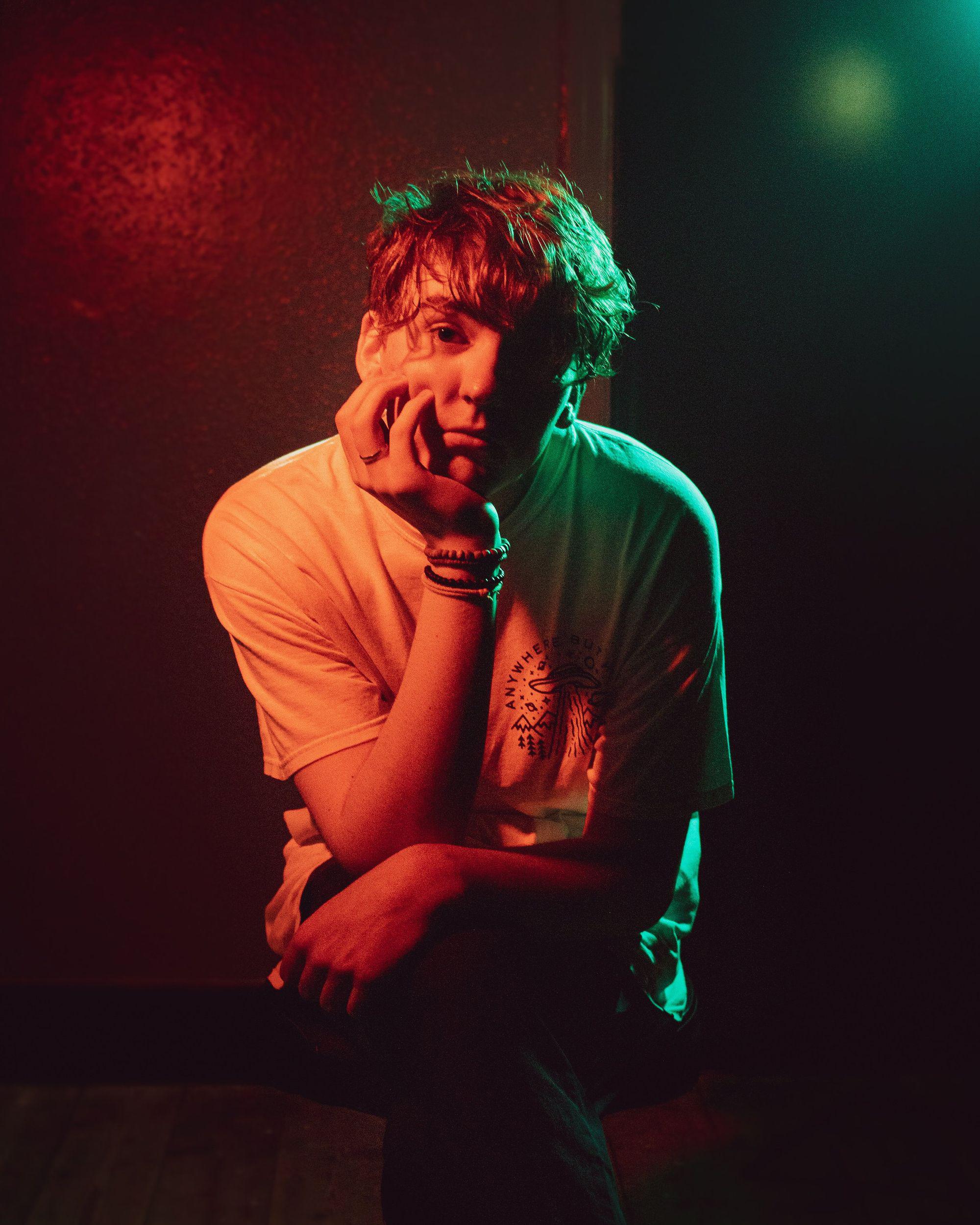 Acoustic Indie Pop from UK for fans of Jon Bellion. - Jotsey: Colours