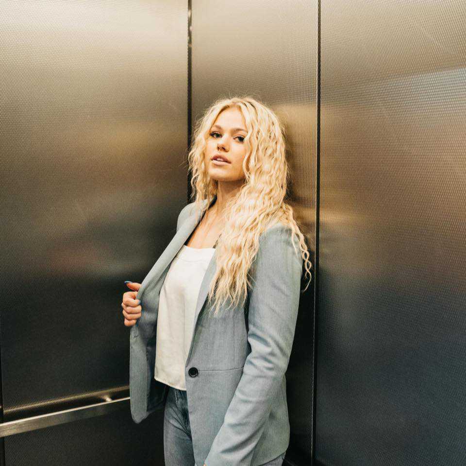 Emerging Pop Soul Hitmaker Connects with Fans on TikTok. - Lillian Hepler: Baddie