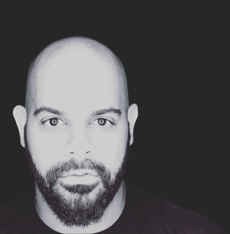 Electronic Soul-Pop FFO Maxwell. - Mathenee Treco: Crucial