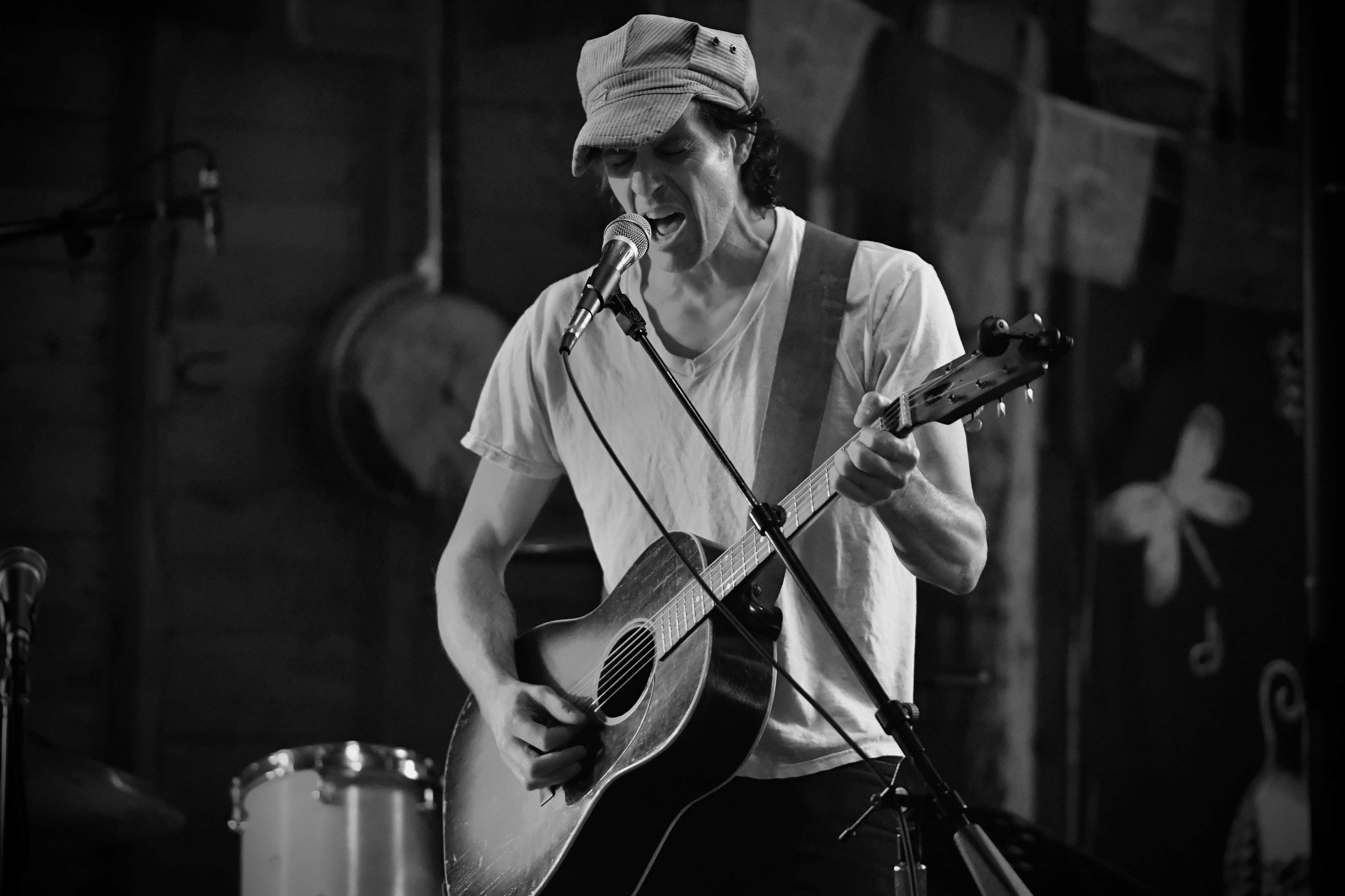 Wisconsin Artisan Makes Nostalgic Music During Lockdown. - Matt Monsoor: Galloway