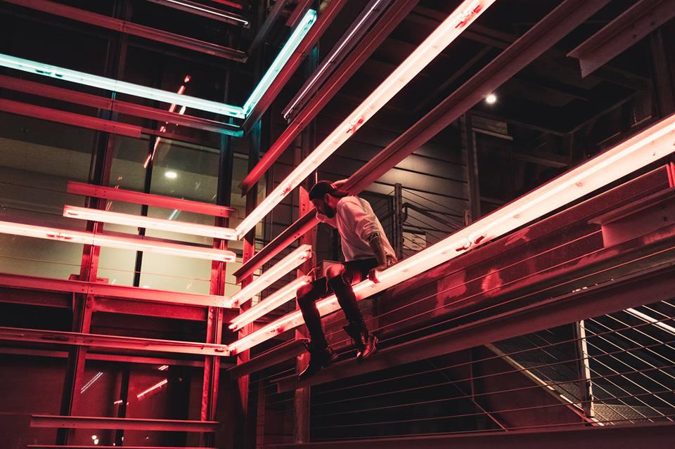 Mickey Valen - Chills (ft. Joey Myron)