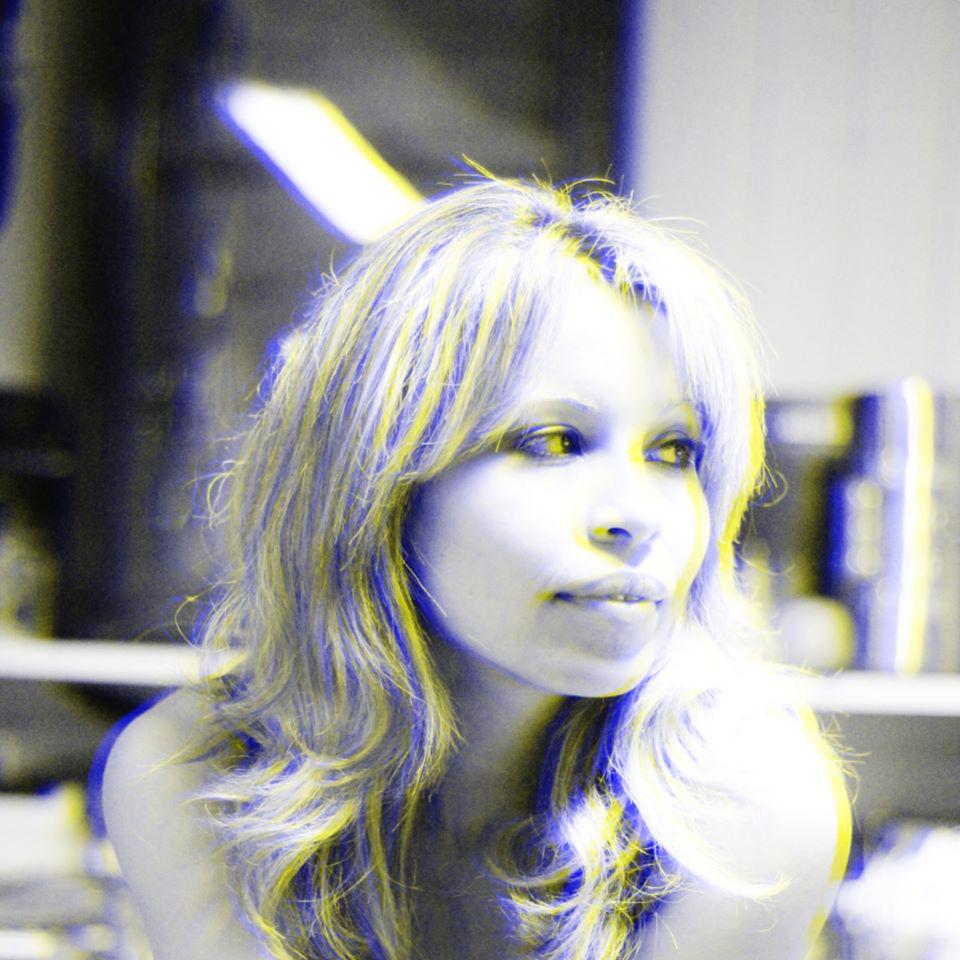 Timeless Love Song Taps the Roots of Americana. - Misty River: Take This Dance [Live from Under The Apple Tree Studios]