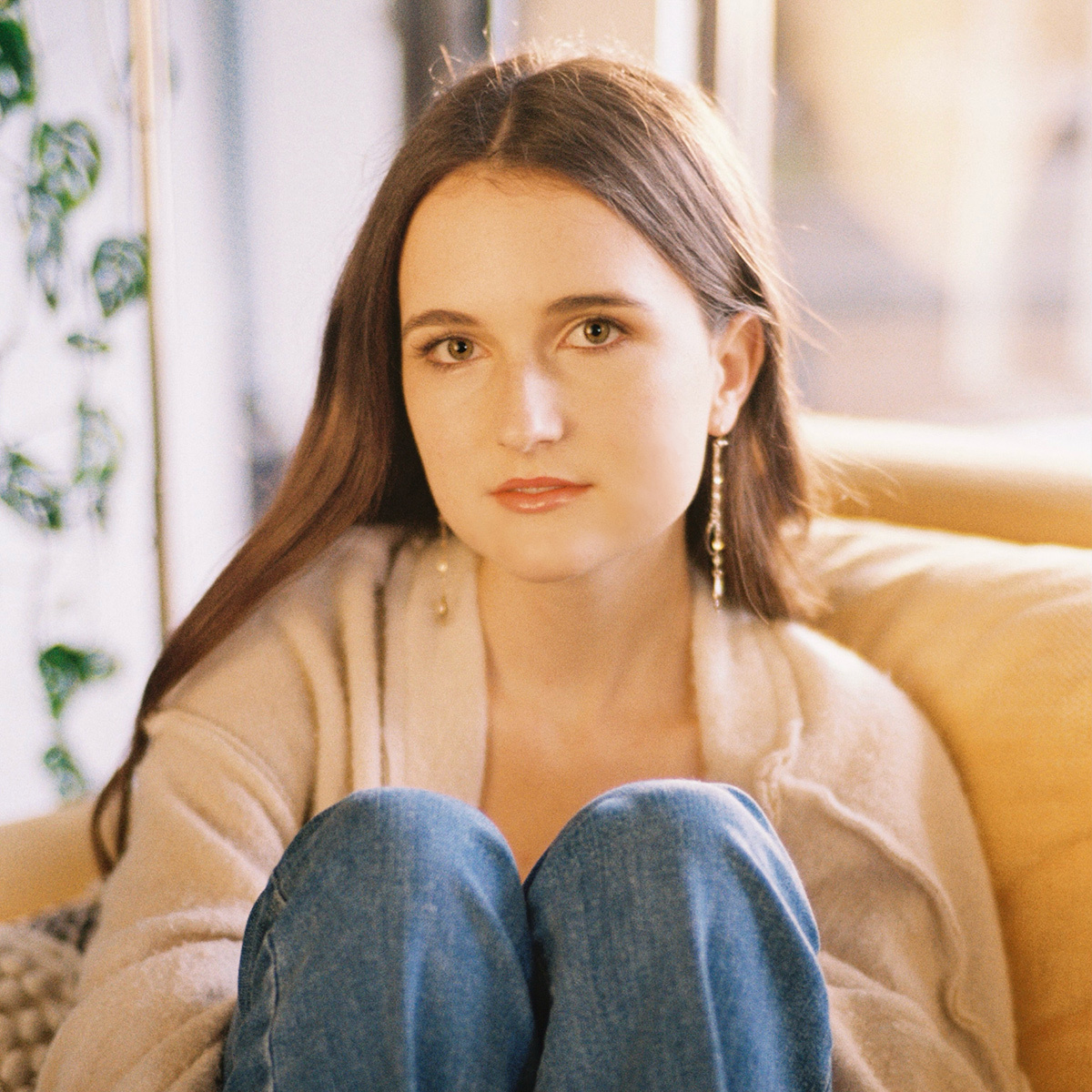 Newcomer Pens Anthem to Lasting Friendship. - Introducing Nadia Kamrath: For Lucy