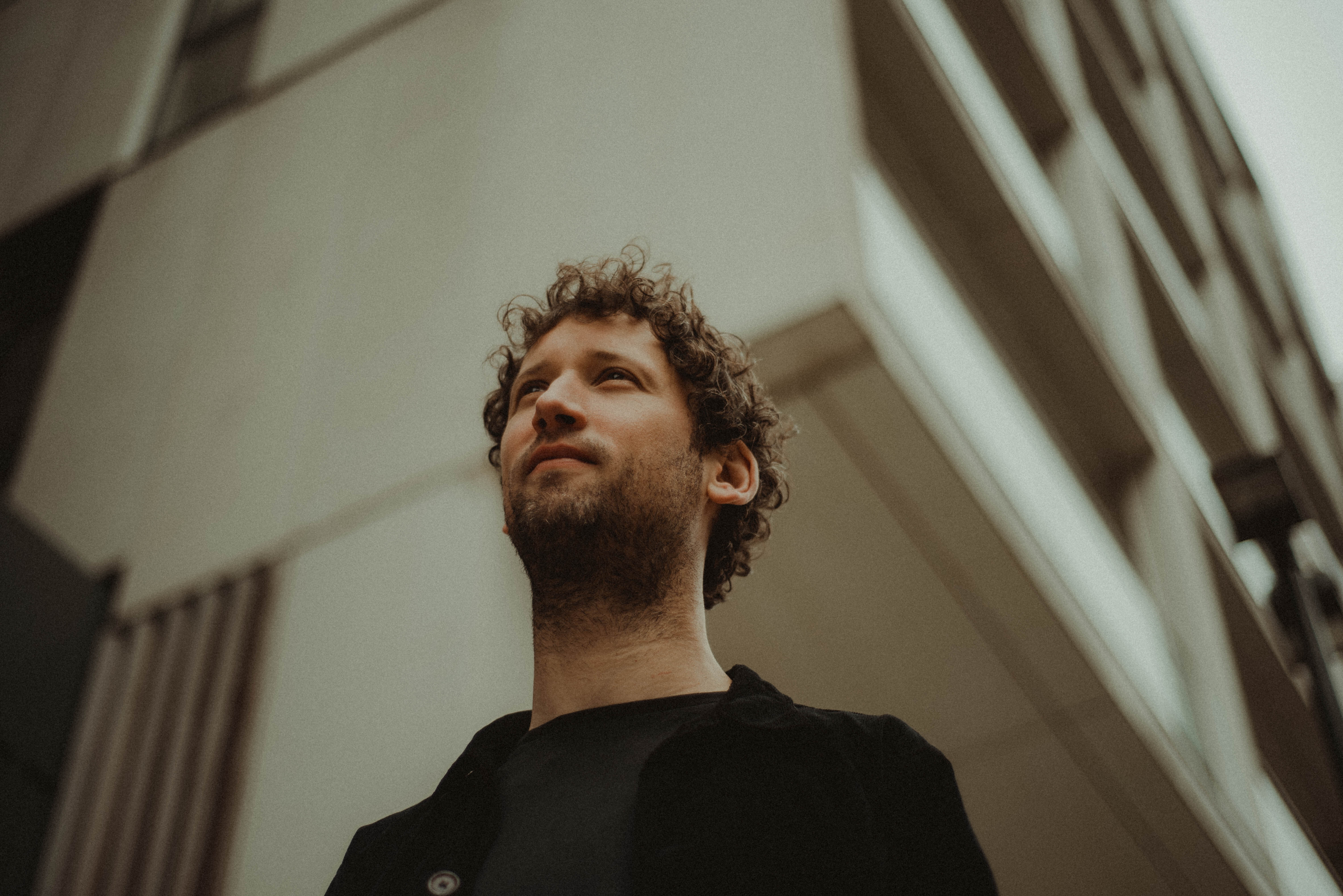 Uplifting Roots Pop from London. - Paul Cook & The Chronicles: Parade