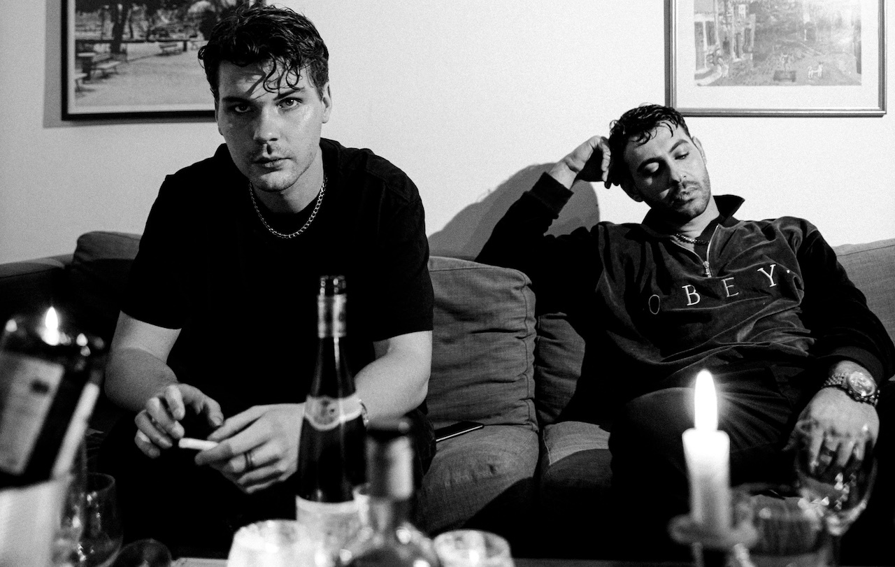 Aggressive Electronic Pop with Hints of Deep House. - Pawl x Discrete x Ebenezer: 5 AM