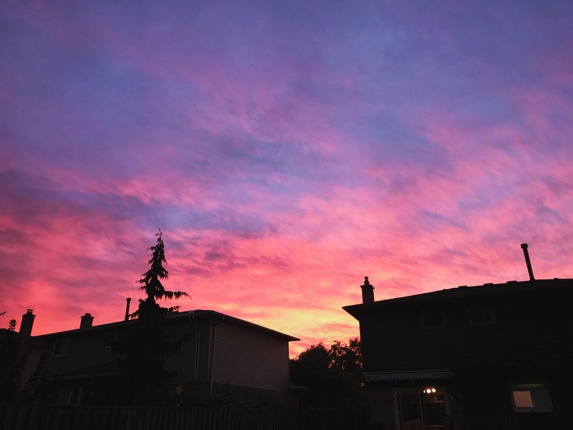 Electronic Pop from Toronto Delivers a Moment of Introspection. - REST ACRES: On My Mind