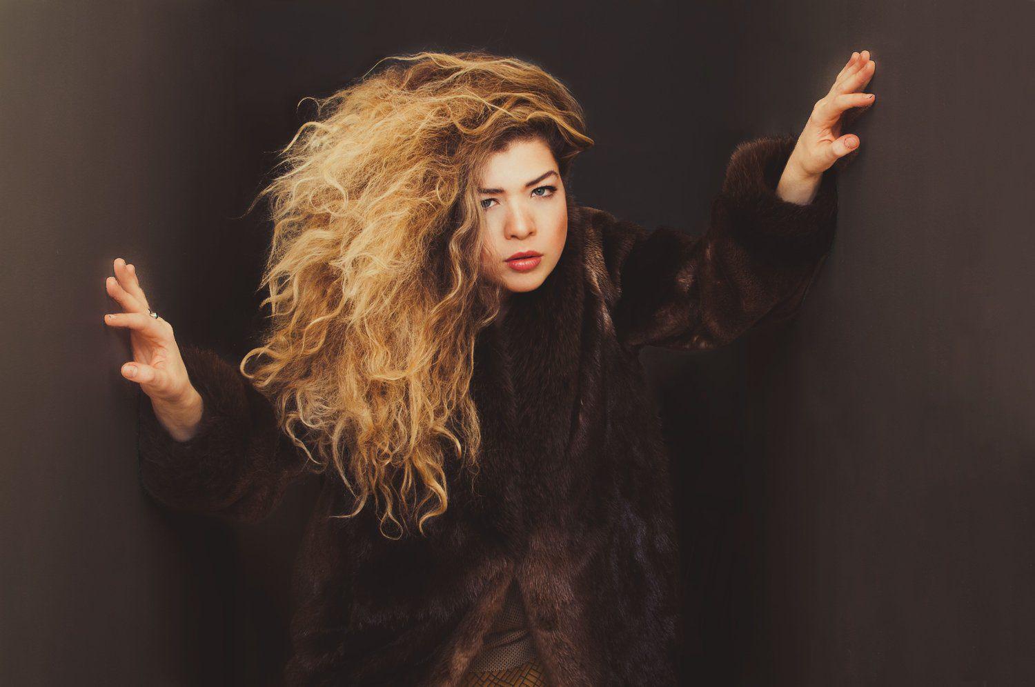 Indie Pop from NYC. - Rén with the Mane: Fool For You