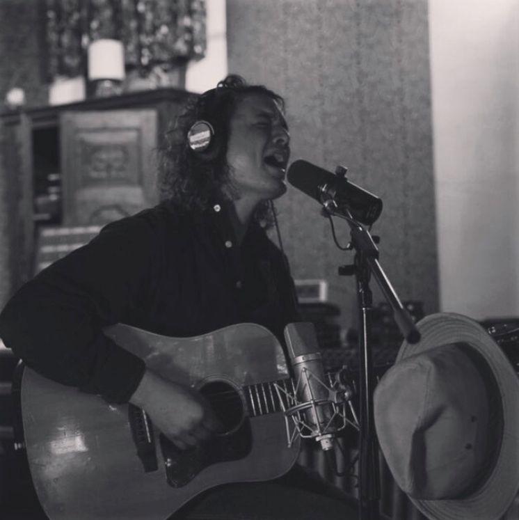 Timeless Americana Provides Escape from Modern Life. - Sam Carlson: Leave Me Alone