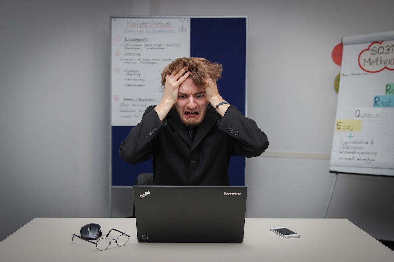 Top 5 Reasons Why Radio.co is a Bad Choice for Music Broadcasters
